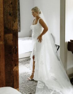 E7A440ED-DACD-4721-B14A-56294EF7177C